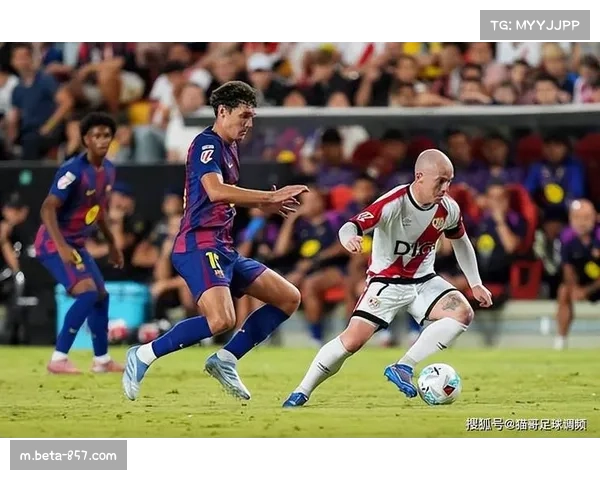 比利亚雷亚尔三中卫体系因伤病被迫调整 客场防守稳定性下降